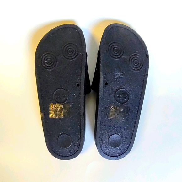 MIXIT Black whit Pearl and Stud Woman Slides. Sz 9 - Picture 5 of 12